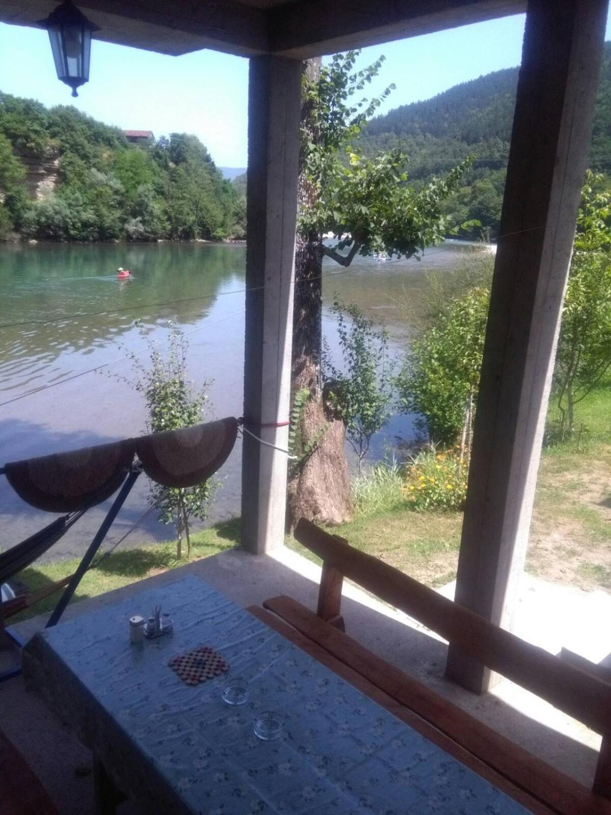 Vikendica Pored Drine Foca Handici Εξωτερικό φωτογραφία